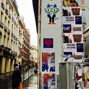 Harcèlement dans la pub : des témoignages de victimes placardés sur les murs à Paris