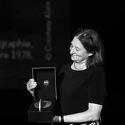 Les Rencontres d'Arles : Susan Meiselas, première lauréate du Prix Women In Motion Kering pour la photographie
