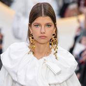 Chokers, broches, chaînes de corps... Les tendances bijoux à retenir de la Fashion Week printemps-été 2020