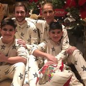 Comment le pyjama assorti s'est imposé comme tenue de Noël