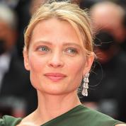 Mélanie Thierry ose la robe transparente sur le tapis rouge de Cannes et captive les photographes