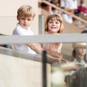 Jacques et Gabriella de Monaco font leur rentrée des classes sans leur mère, la princesse Charlène