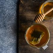 Pourquoi vous ne devez pas mettre de miel dans votre infusion ou votre thé