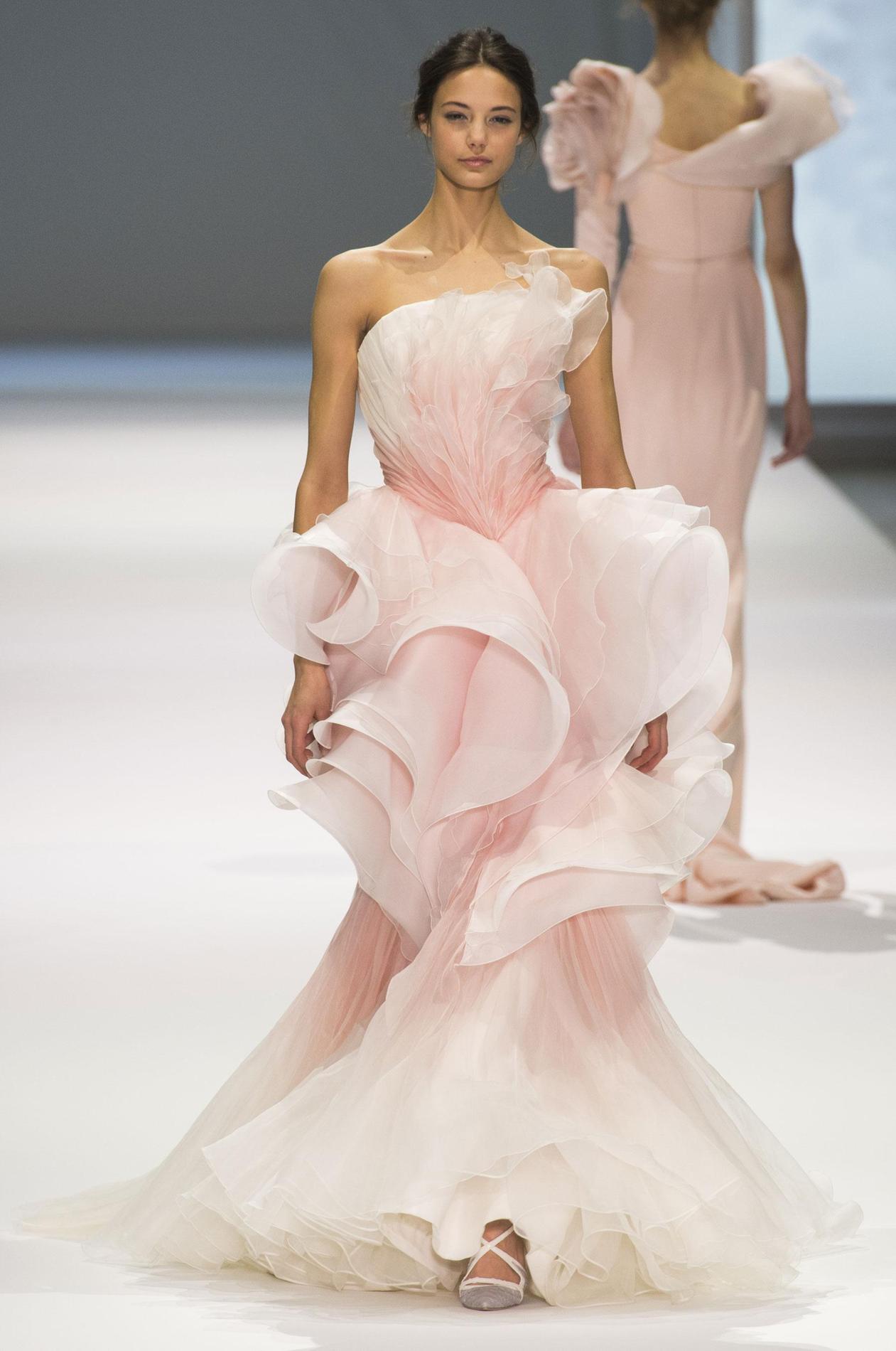 Robes Du Soir Quand La Haute Couture Nous Fait R ver Madame Figaro