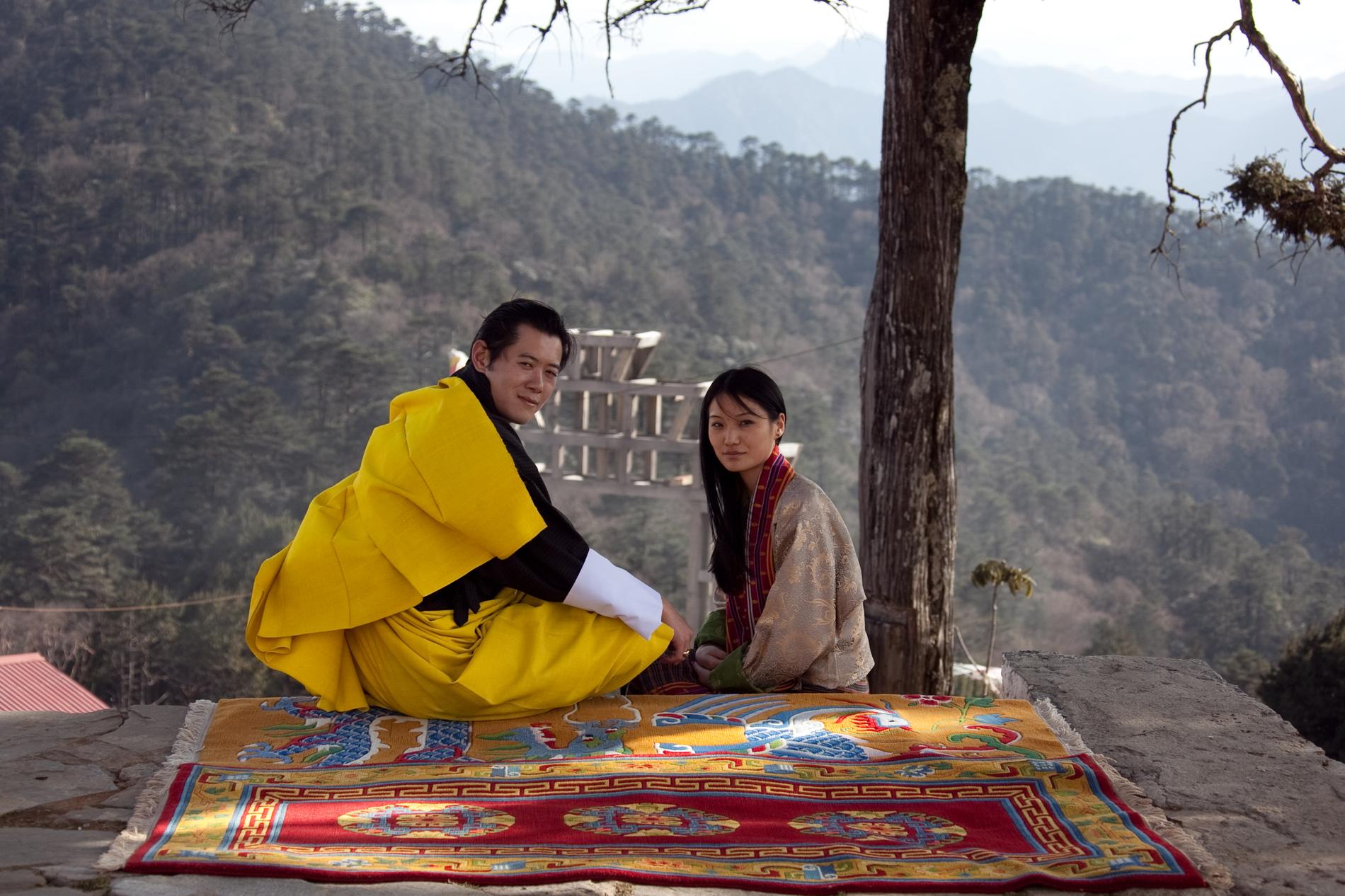 Бутан состояние. Джигме Сингье Вангчук. Джигме Кхесар Намгьял Вангчук. Джецун Пема Вангчук. Джигме Сингье Вангчук свадьба.