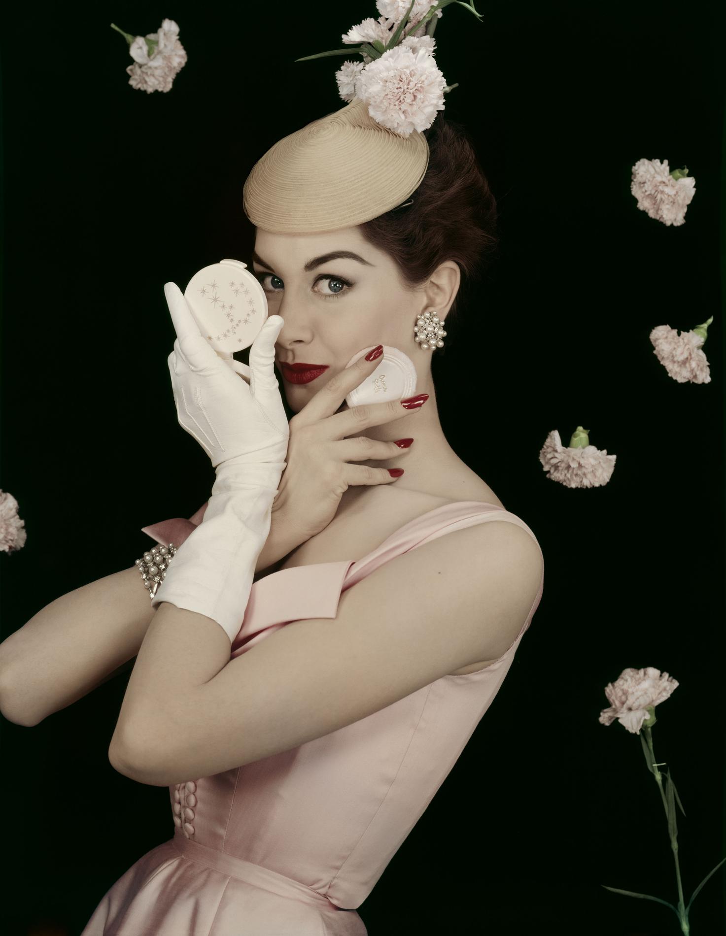 25 Fashion Photographs by Master of Photography Erwin Blumenfeld ...