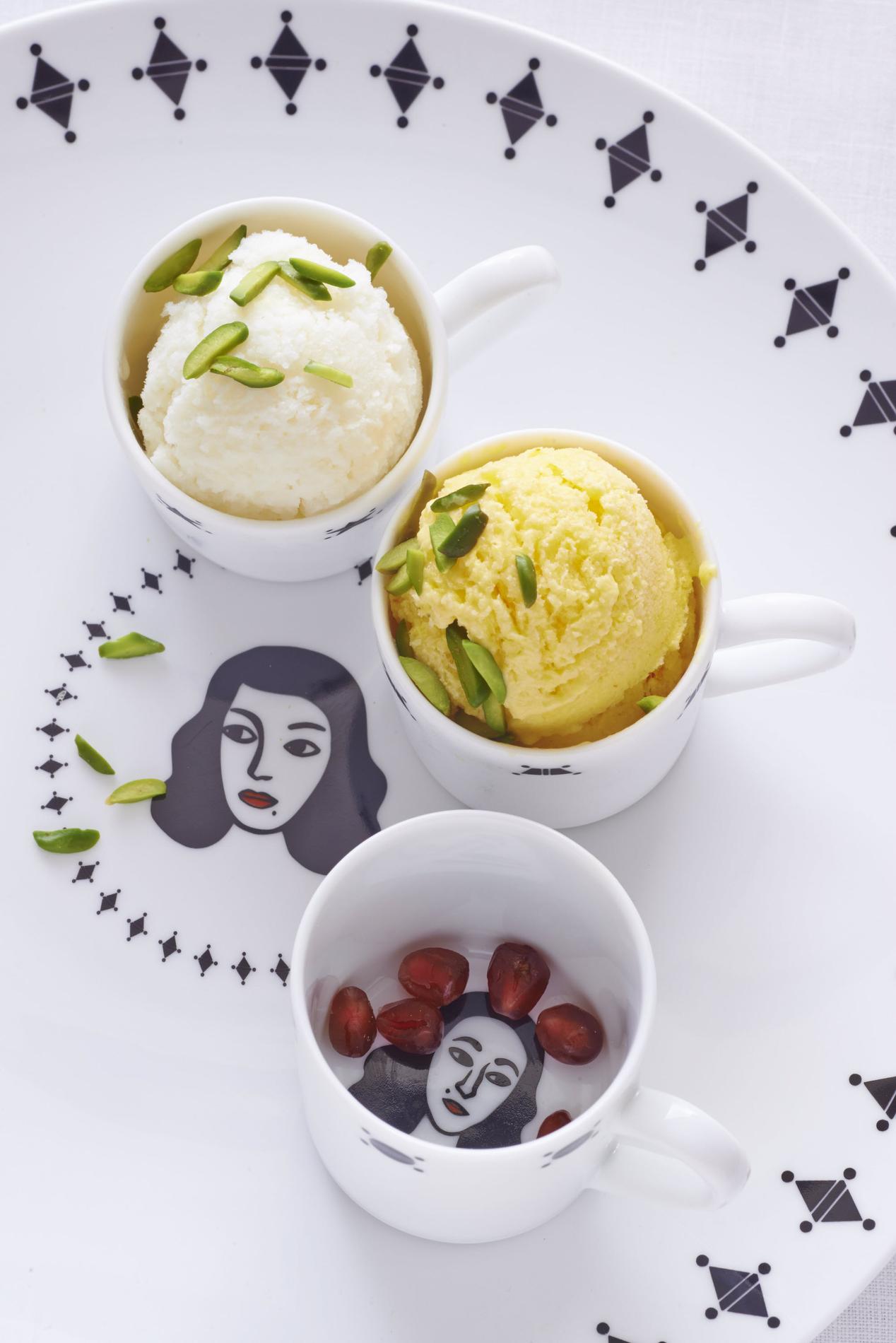 Recette glaces au safran et à la rose Cuisine / Madame Figaro