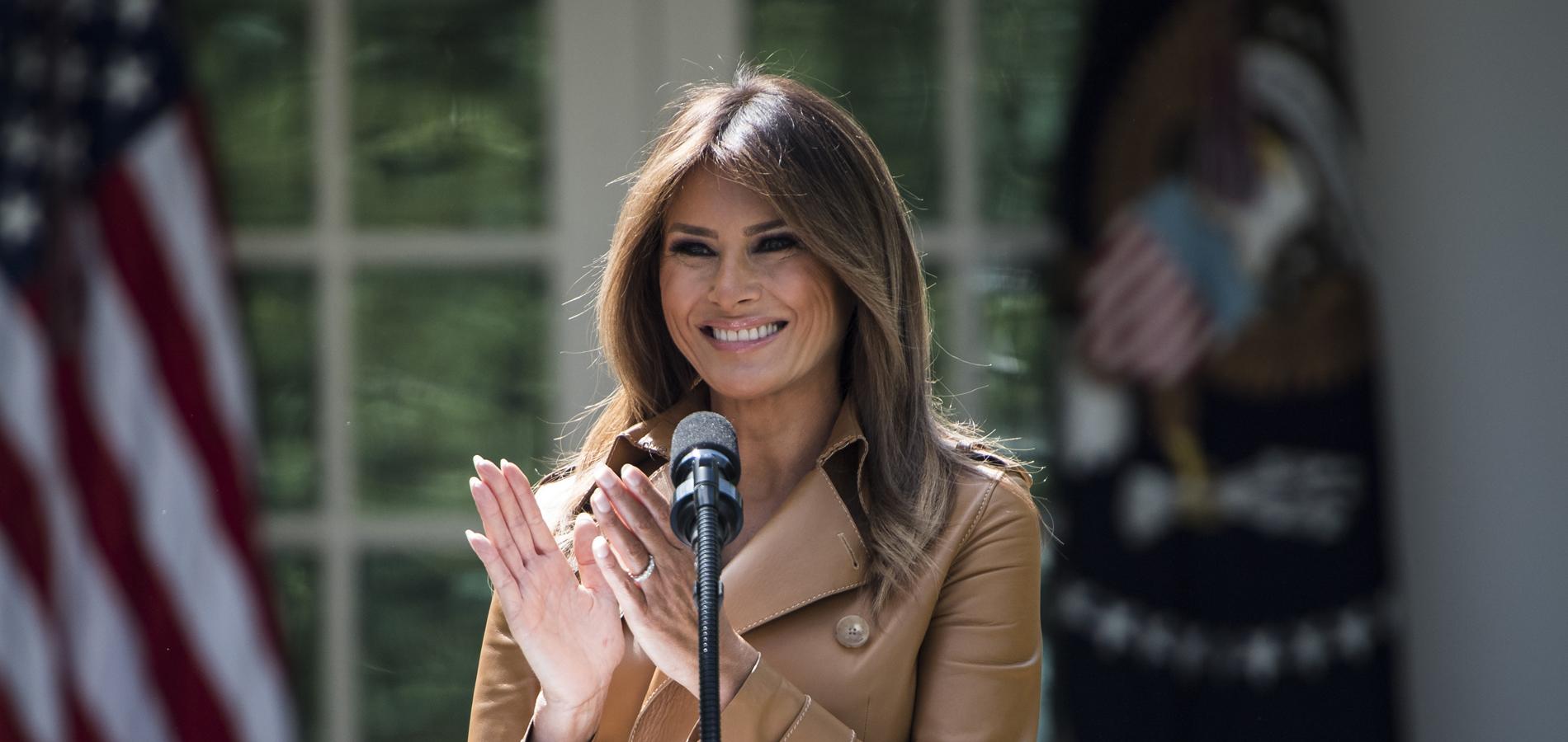 Melania Trump Sort Du Silence Après Une Absence Remarquée Madame Figaro 