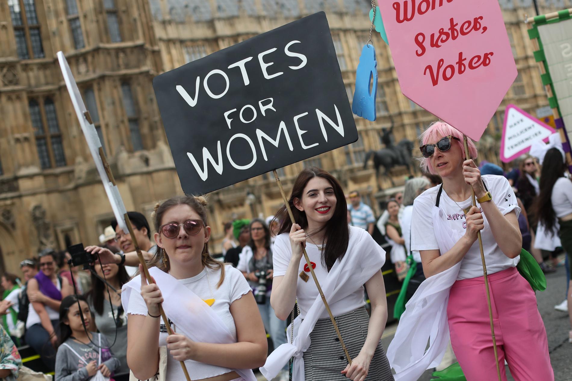 Les Suffragettes Britanniques Ont C L Br Le Centenaire De Leur Droit