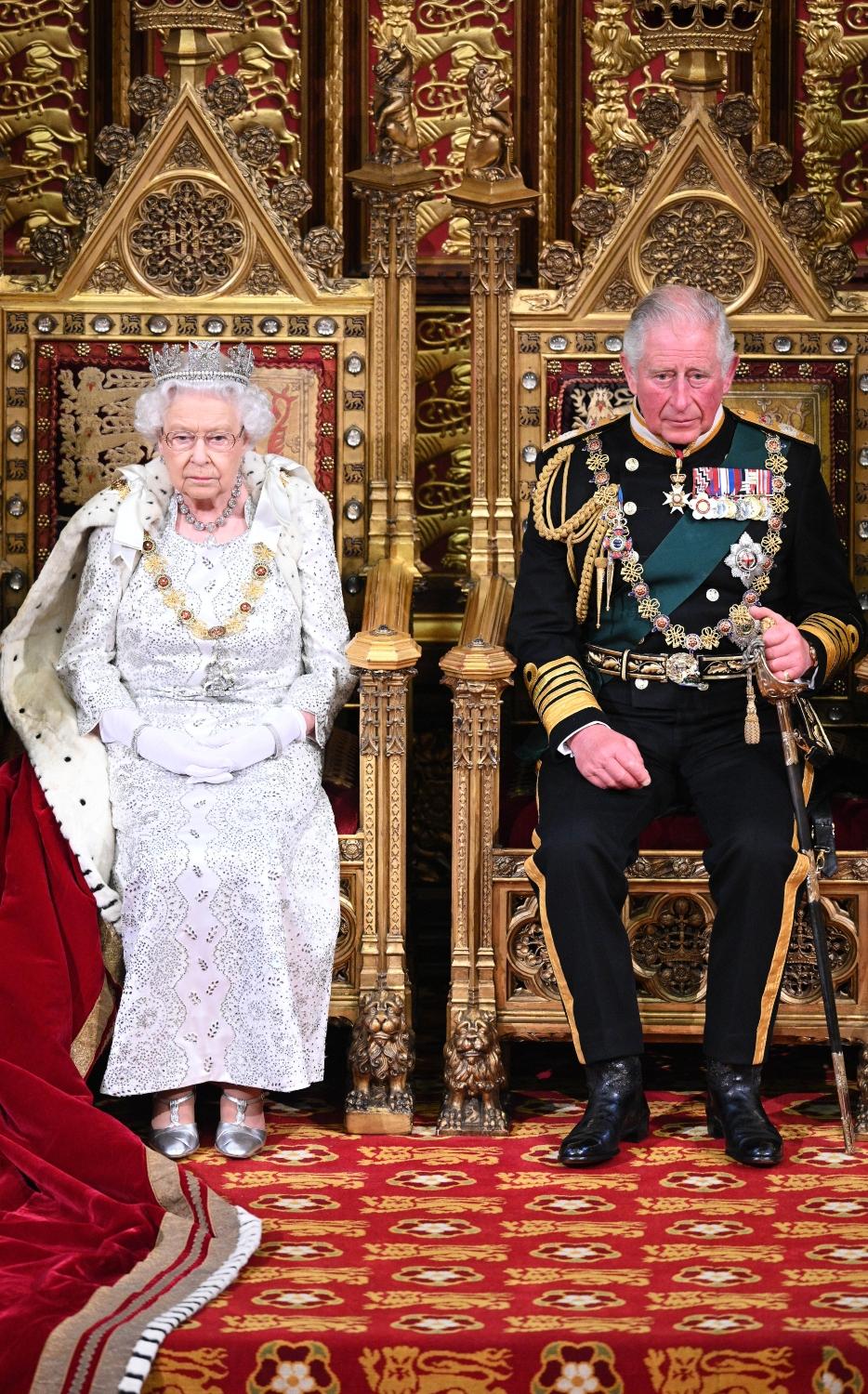 La Reine Elizabeth Ii Compte T Elle Vraiment Mettre Fin A Ses Engagements A 95 Ans Madame Figaro