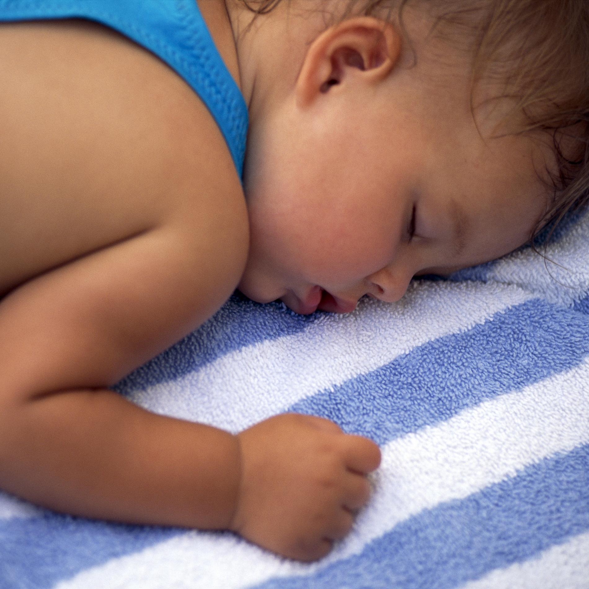 Les Astuces Pour Aider Les Tout Petits A Dormir Quand Il Fait Chaud
