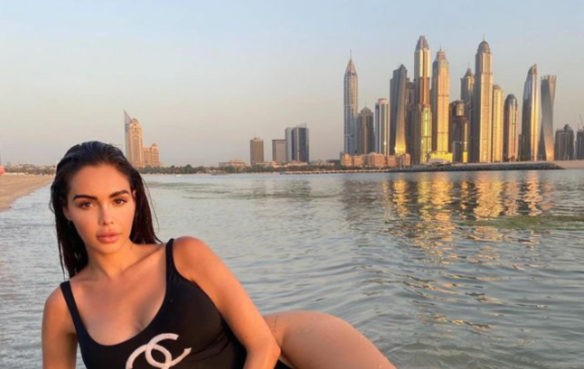Scandale Influenceuse Dubai Porta Potty Derrière ces influenceuses qui vivent à Dubaï, le coup de com de l'émirat