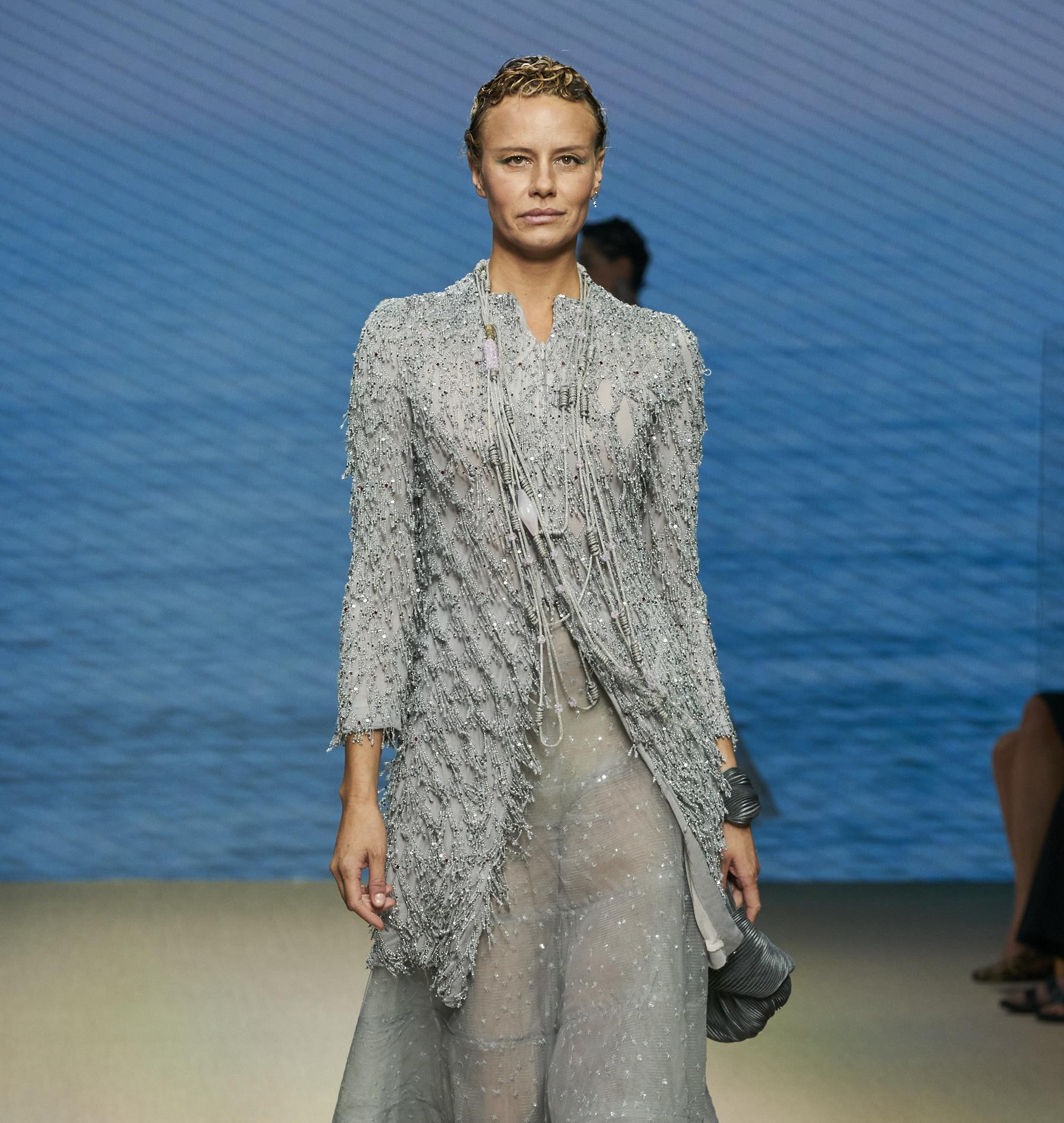 Défilé Giorgio Armani printemps-été 2022 Prêt-à-porter