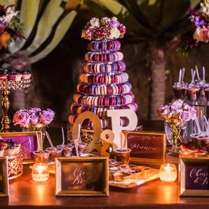 Orné de fleurs, de perles, effet cristal… Des gâteaux de mariage originaux et gourmands