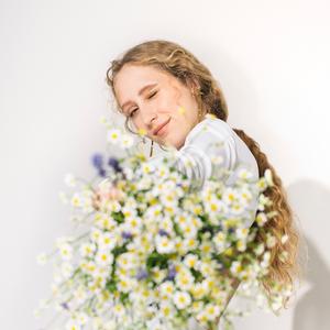 Après la fameuse robe de Meghan Markle, Stella McCartney lance sa première ligne de tenues de mariée