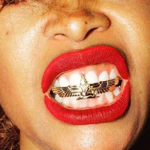 Comment Lillian Shalom est devenue la créatrice de bijoux préférée de Beyoncé et d'Erykah Badu