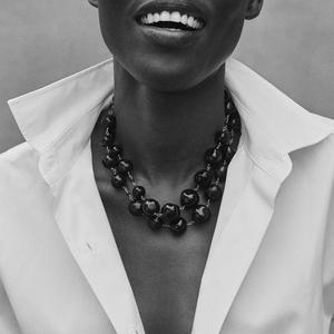 Quand Gérard Darel rend hommage au collier de Jackie Kennedy 
