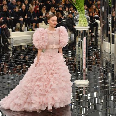 robe chanel rose