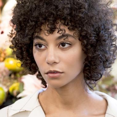 Coupe de cheveux jeune femme mi long Coupe de cheveux jeune femme mi long