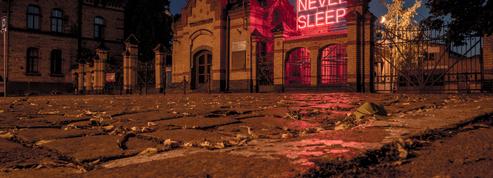 La Nuit Blanche de Tim Etchells, Castelbajac au Centre Pompidou, la double vie de Vivian Maier... Nos 5 incontournables culturels