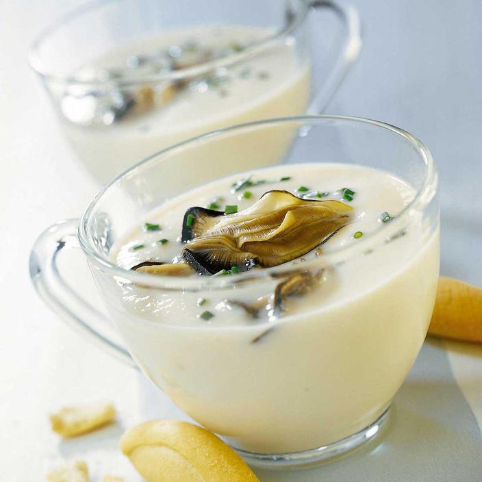 Veloute Pour Repas De Noel Soupes Potages Et Veloutes Nos Idees Recettes Pour Un Repas De Fete Raffine Cuisine Madame Figaro