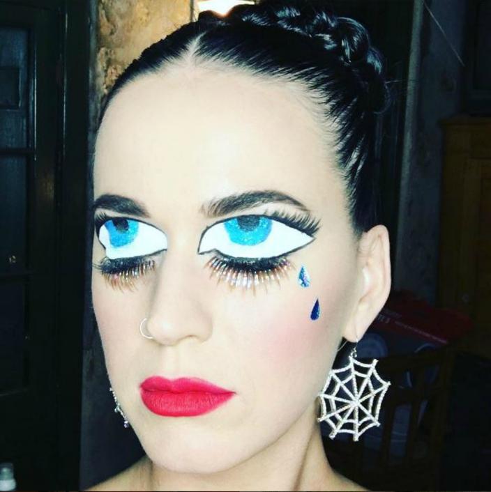 Halloween Idees De Maquillage Pour Petits Et Grands Inspirees Des Stars Madame Figaro