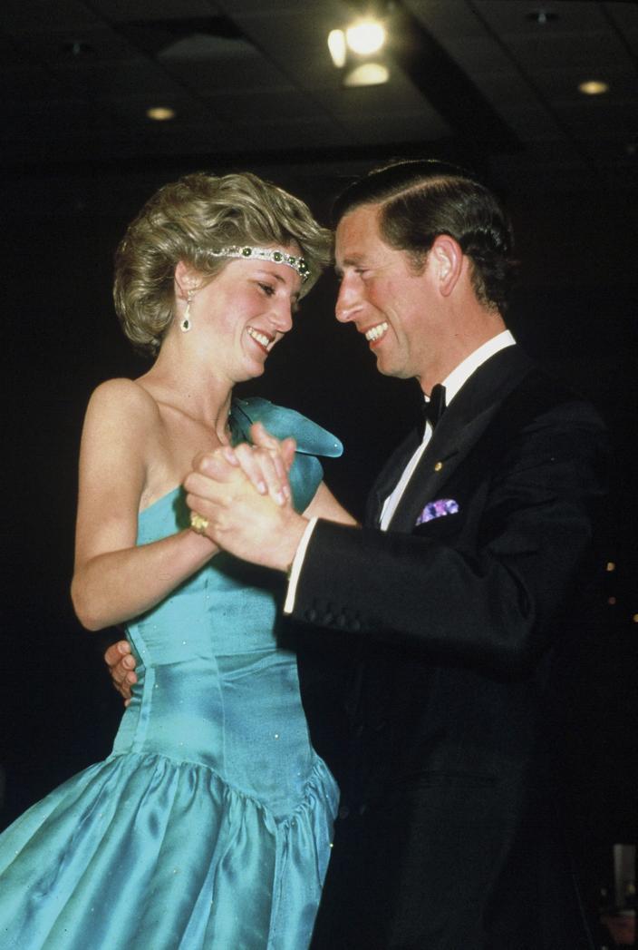 L Histoire Meconnue De La Premiere Rencontre Entre Diana Et Charles Alors Qu Elle N A Que 16 Ans Madame Figaro