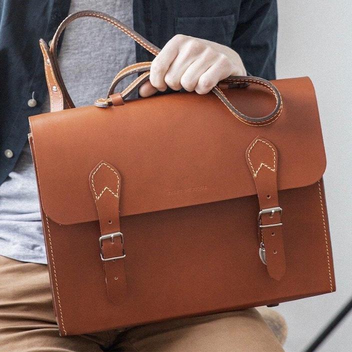 Saint Valentin 2021 43 Idees Cadeaux Pour Les Hommes Qu On Aime Madame Figaro