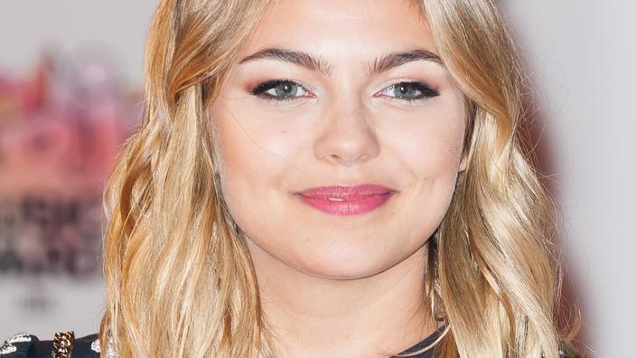 Joyeux Anniversaire Louane Joyeux Anniversaire Louane