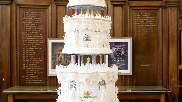 L Epoustouflant Gateau De Mariage De La Reine Elizabeth Ii Reproduit A La Perfection Cuisine Madame Figaro