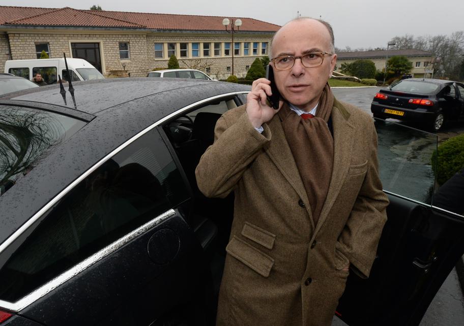 https://i.f1g.fr/media/madame/912x/sites/default/files/img/2016/12/le-style-de-bernard-cazeneuve-photo-17.jpg