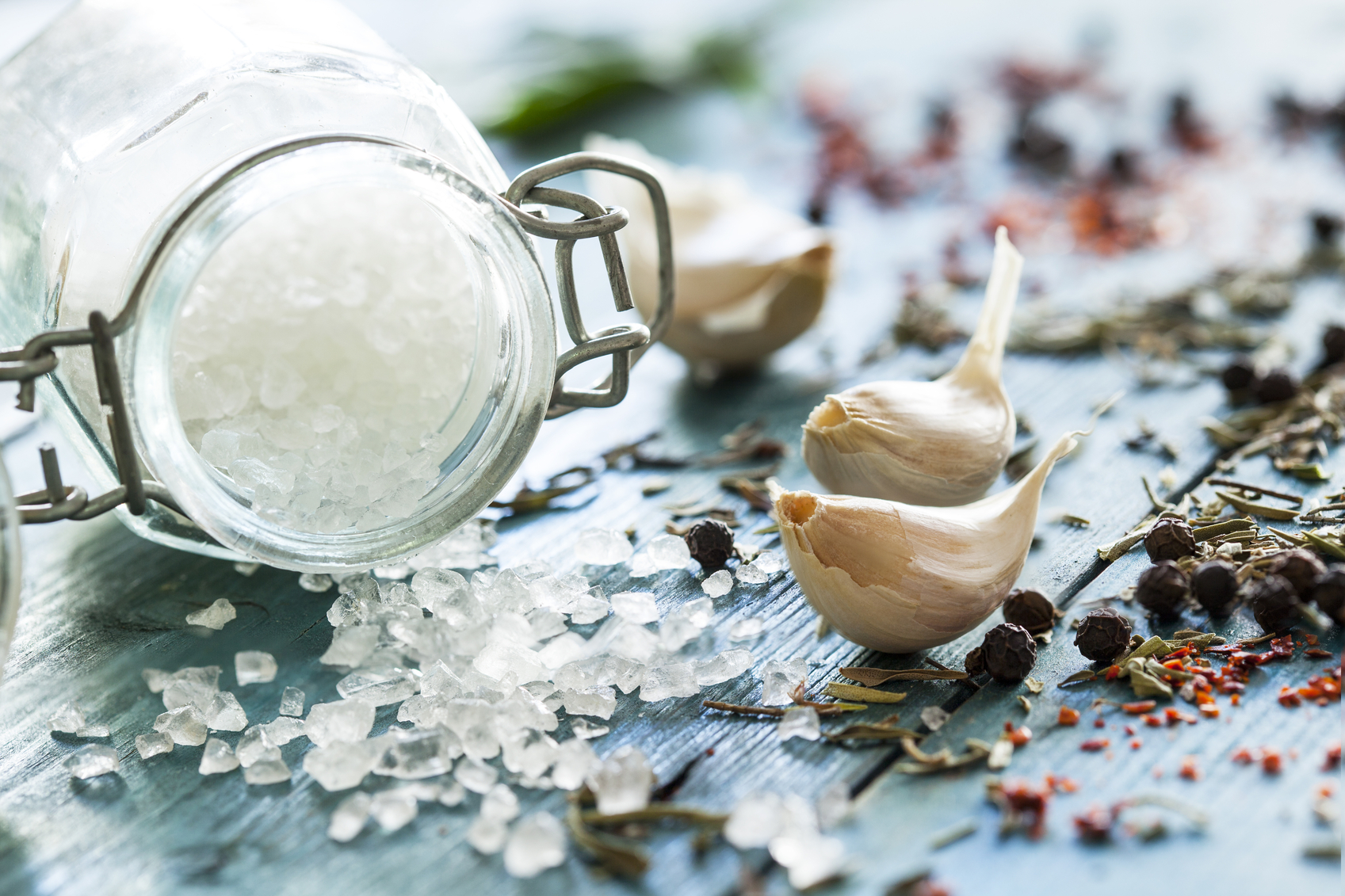 Quel sel est le plus sain: le sel de mer, la fleur de sel, le sel