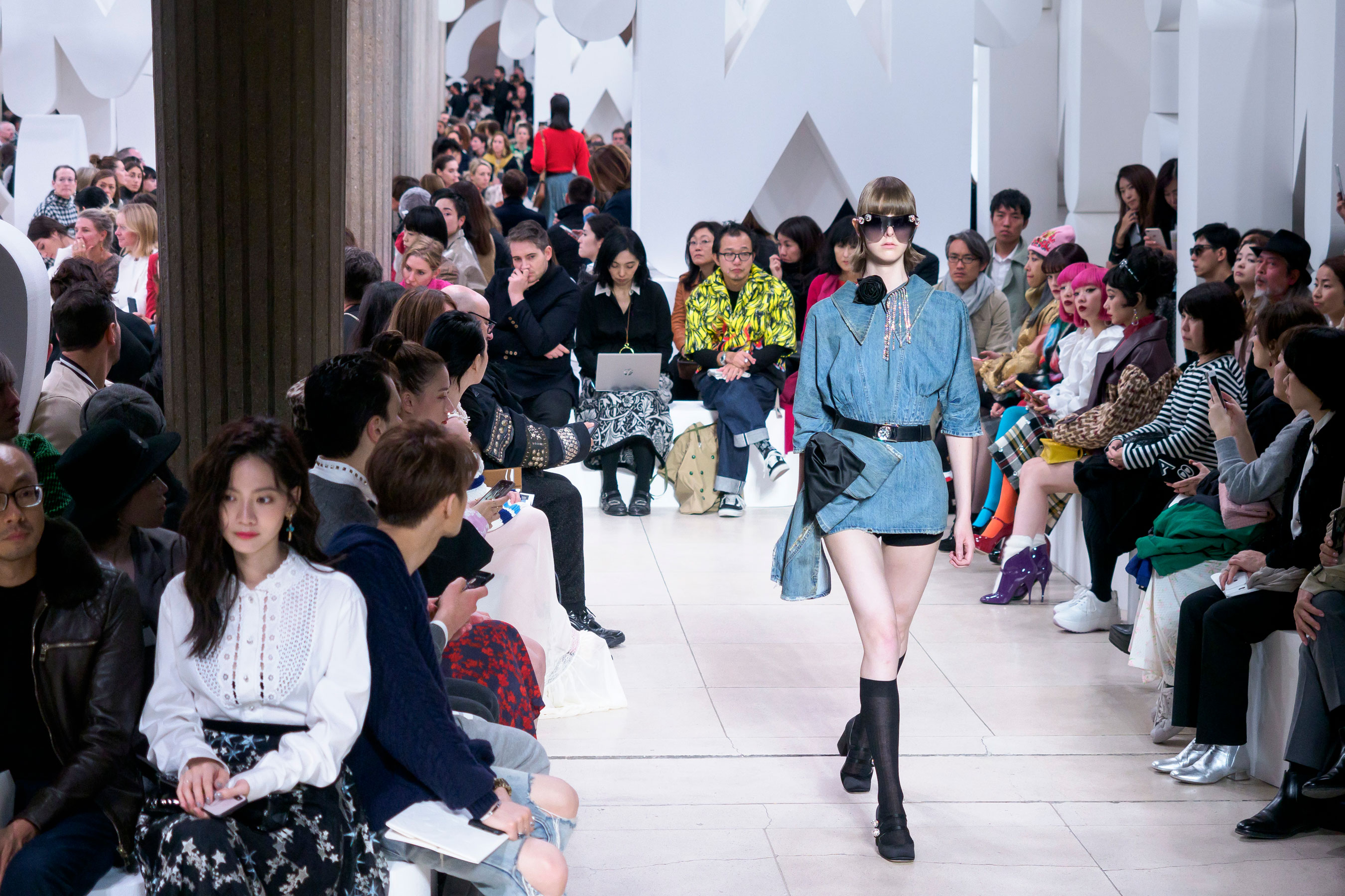 Défilé Miu Miu Prêt à porter Printemps-Eté 2024 - Paris - Elle