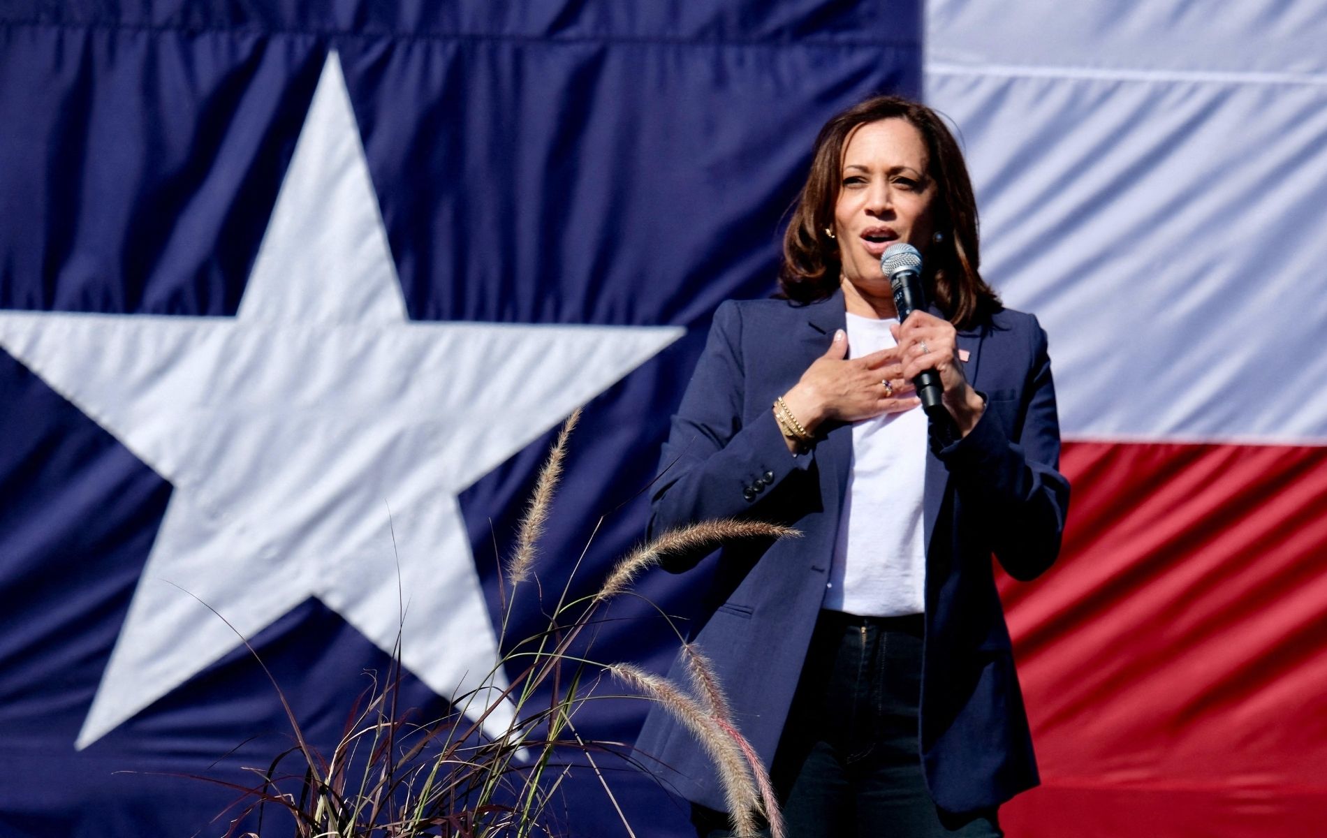 Tu pourrais être présidente" : en vidéo, Kamala Harris encourage sa petite-nièce à réaliser ses rêves - Madame Figaro