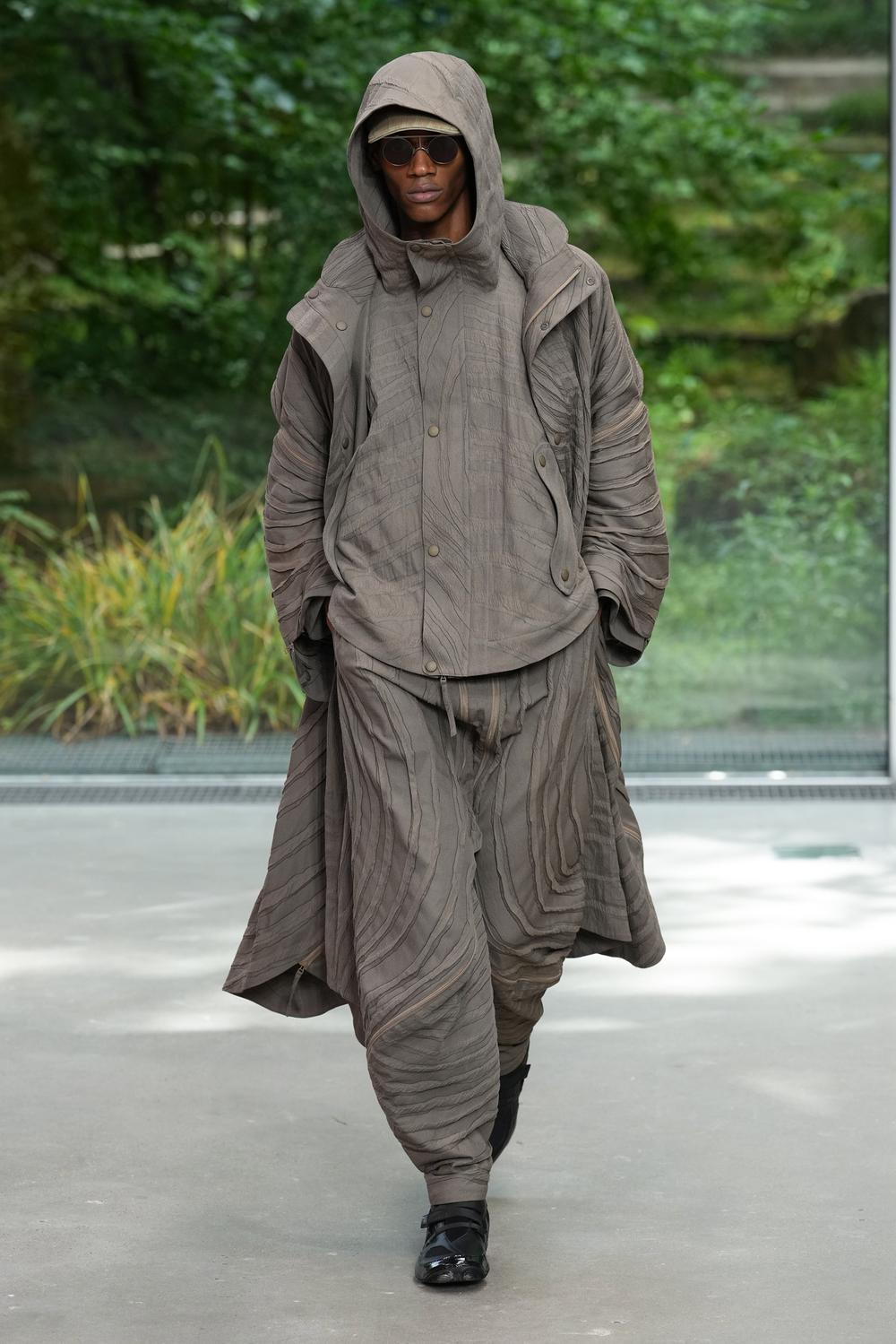 Man Defiling Défilé - Im men - Homme Printemps-Eté 2026
