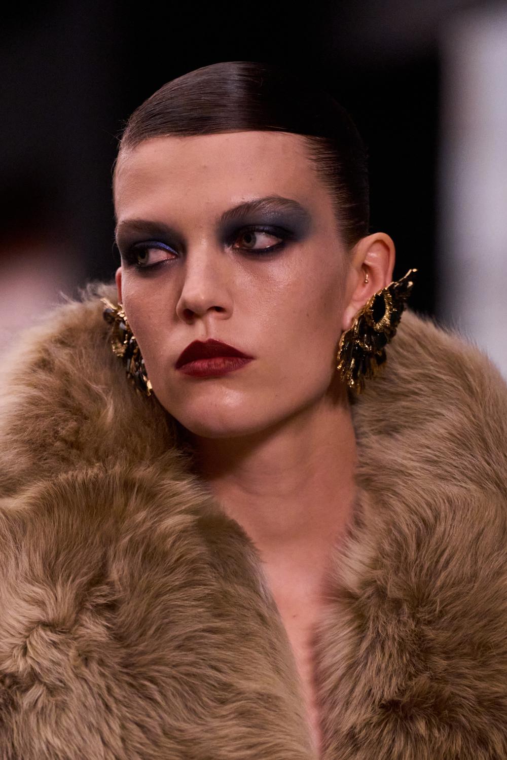 Défilé - Saint Laurent - Prêt à porter Automne-Hiver 26-27