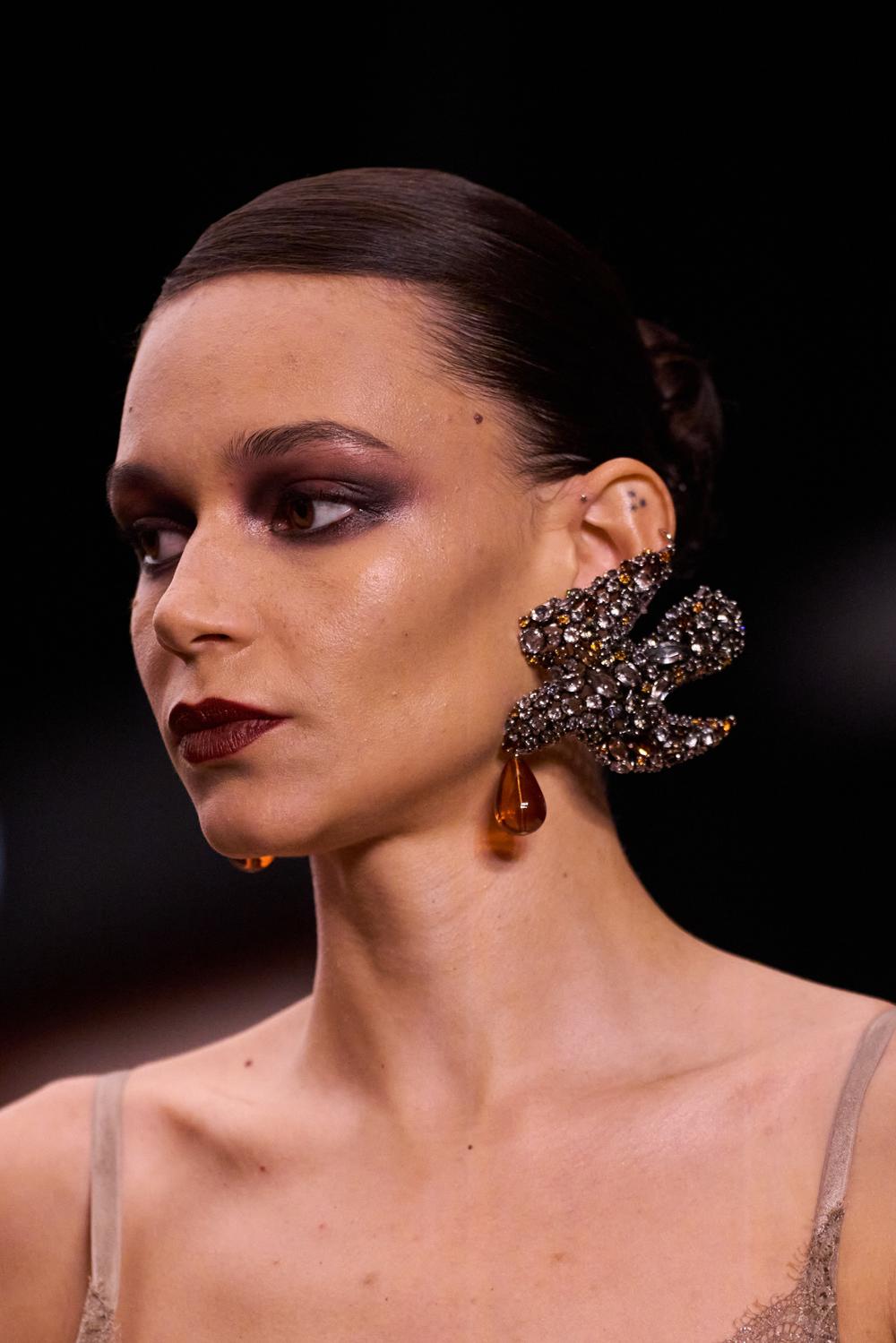 Défilé - Saint Laurent - Prêt à porter Automne-Hiver 26-27