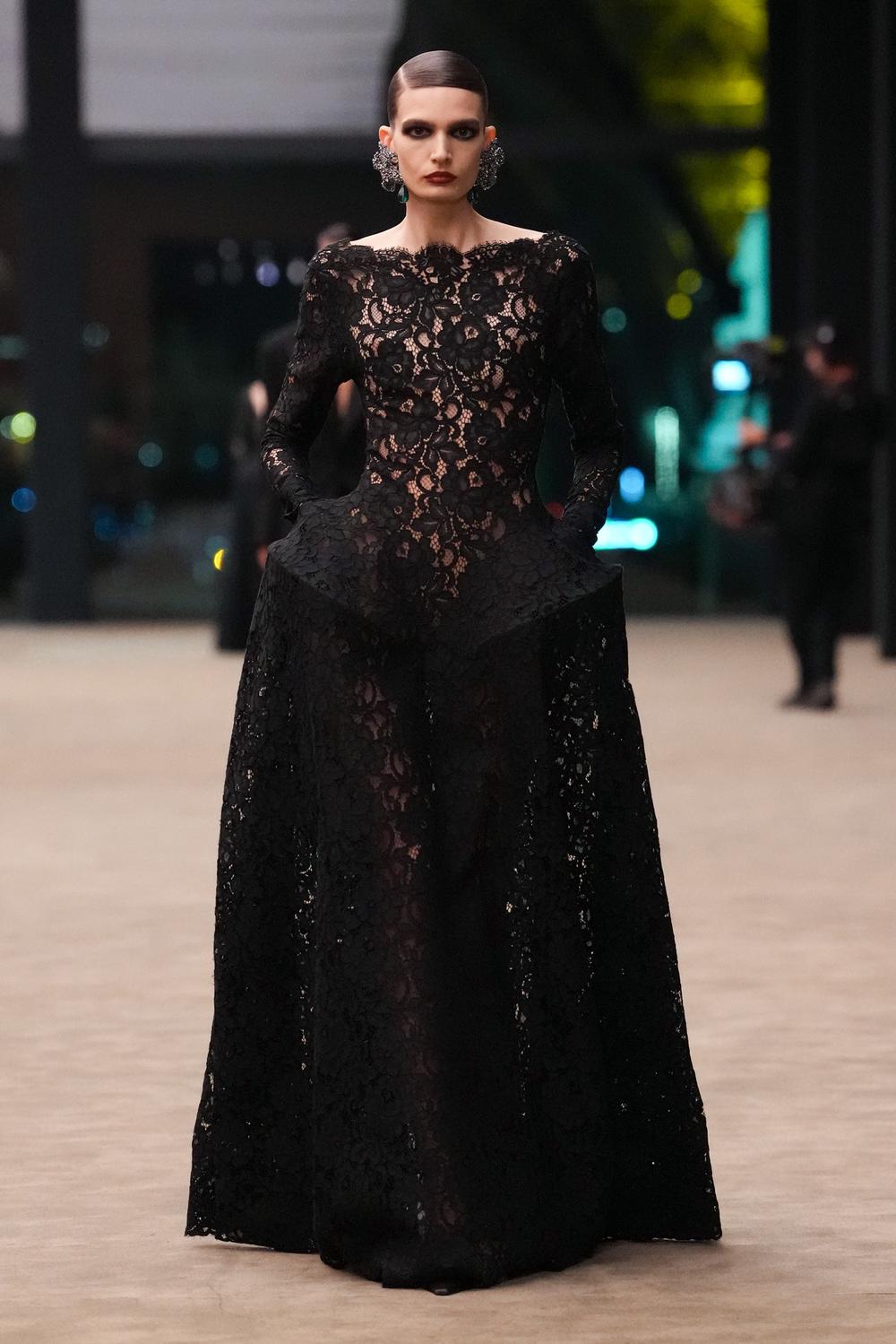 Défilé - Saint Laurent - Prêt à porter Automne-Hiver 26-27