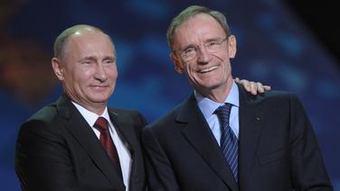 Killy décoré par Poutine