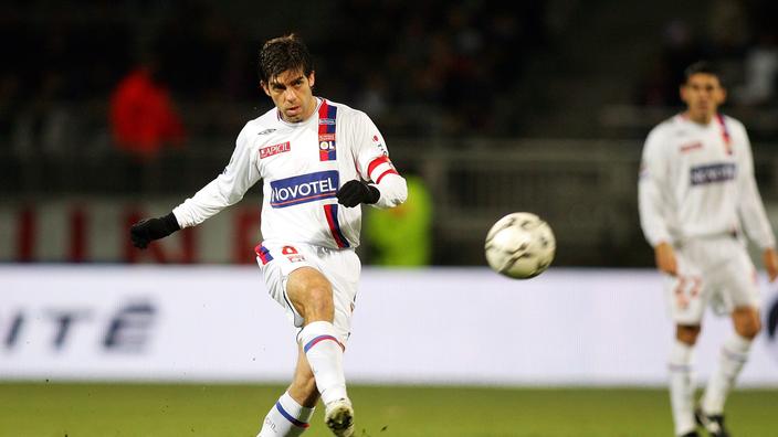 Les Plus Beaux Coups Francs De Juninho Avec L OL vid o les-plus-beaux-coups-francs-de-juninho-avec-l-ol-vid-o