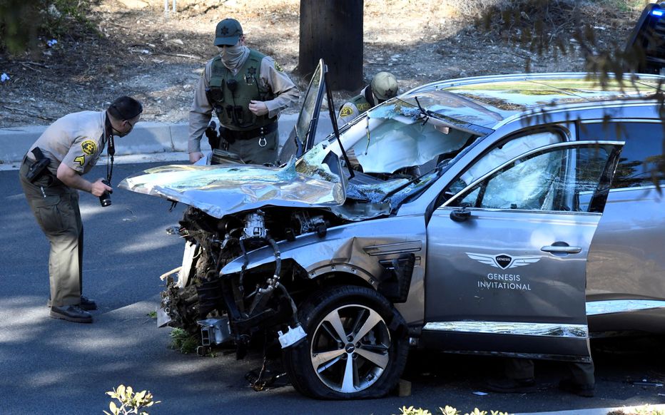 Accident De Voiture De Tiger Woods Il A Eu Beaucoup De Chance De S En Sortir Vivant