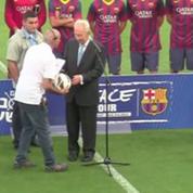 Lionel Messi se fait tirer dessus par Shimon Peres