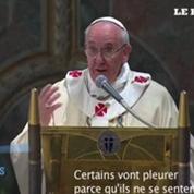 Le pape François encourage les mères à allaiter dans la chapelle Sixtine