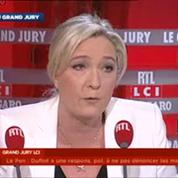 Le Pen à Montebourg : « Vous n'êtes qu'une caution pour le gouvernement »