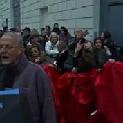 Attentat : plusieurs centaines de personnes devant l'ambassade tunisienne à Paris