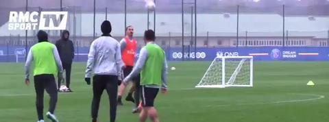 Football / Ibrahimovic s’entraine avec le groupe